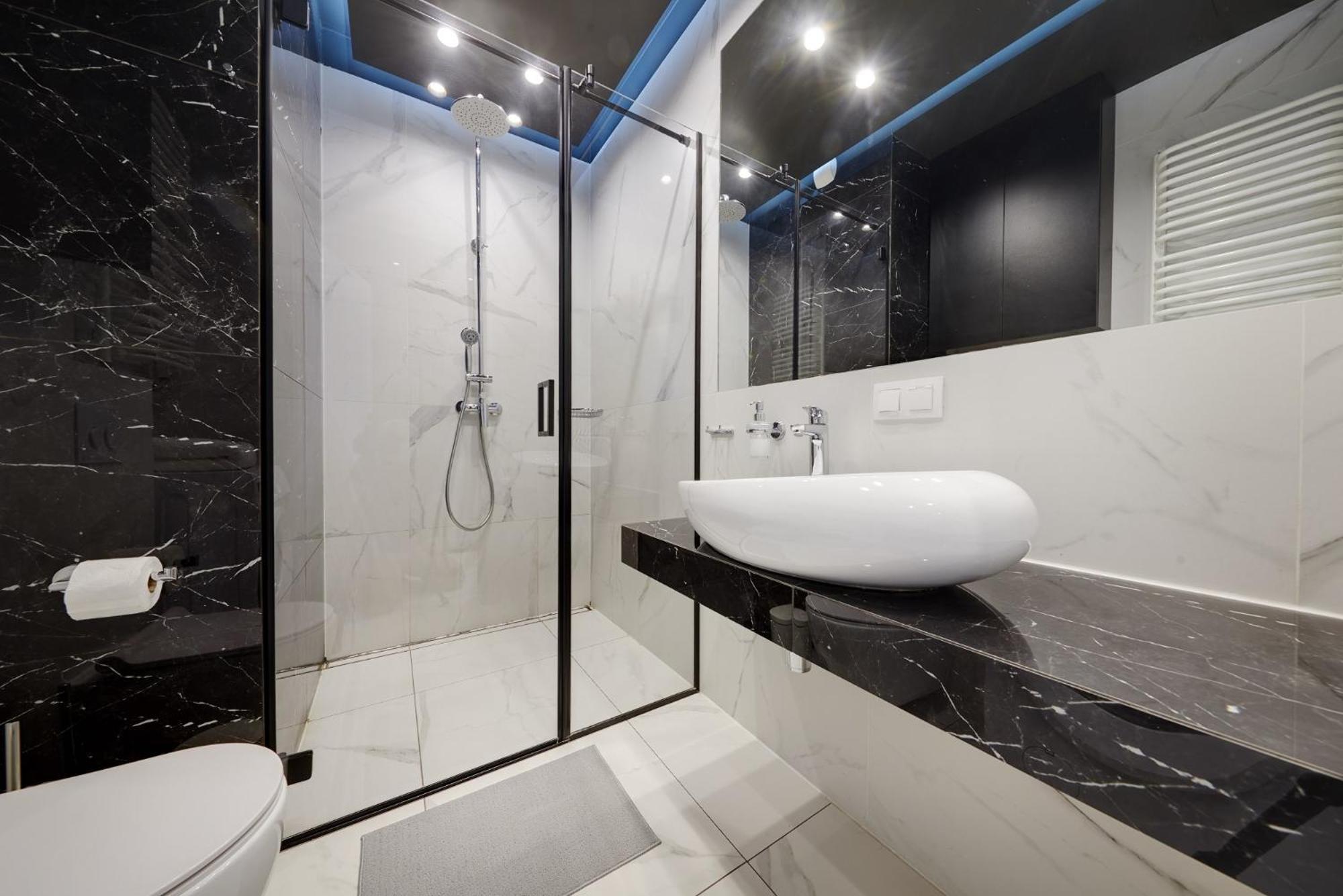 Golden Apartments Sokolska 30 Towers - Great Location&74 Katowice Bagian luar foto